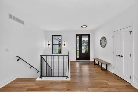 Entry Way - 1304 NE 53rd Ct, Ankeny, IA 50021 photo 1 of 2