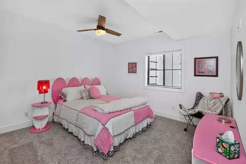 Bedroom - 1304 NE 53rd Ct, Ankeny, IA 50021 photo 4 of 4