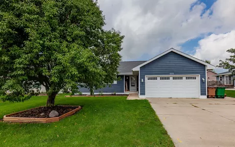 308 2nd St NW, Bondurant, IA 50035