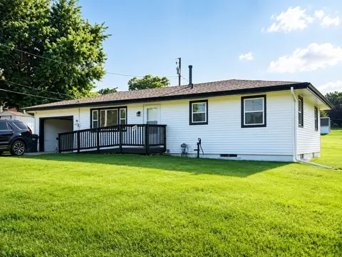 612 Dallas St, De Soto, IA 50069