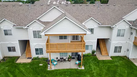 950 67th St #123, West Des Moines, IA 50266