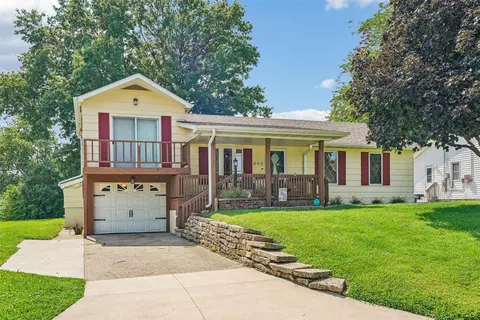 605 E 23rd St S, Newton, IA 50208