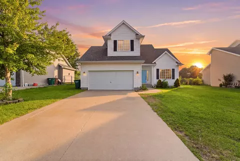 706 Filmore Ave SE, Bondurant, IA 50035
