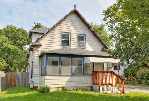 1004 E Washington Ave, Des Moines, IA 50316