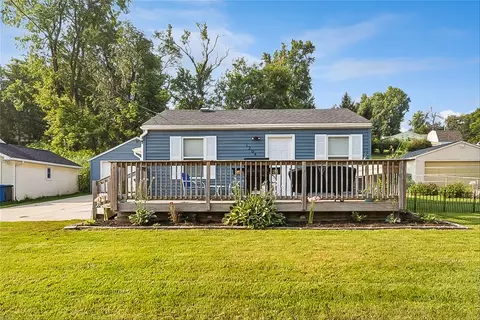 1204 Spring St, Des Moines, IA 50315