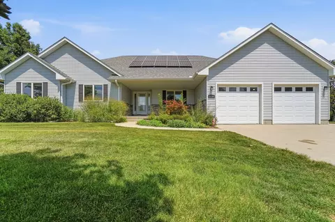 1110 S S R St, Indianola, IA 50125