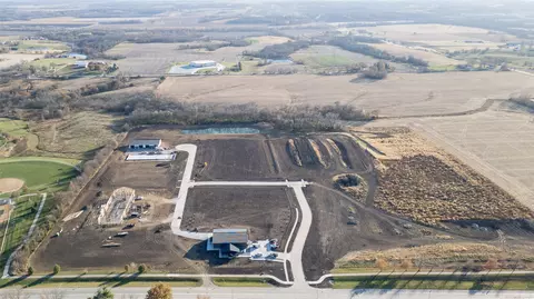 409 S 21st St, Indianola, IA 50125