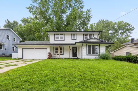 7612 Horton Ave, Urbandale, IA 50322