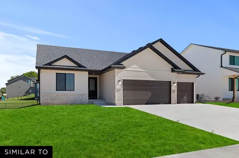 400 N 20th St, Indianola, IA 50125