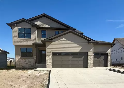 2515 NW North Creek Ct, Ankeny, IA 50023