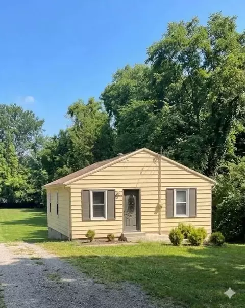 205 Philip St, Des Moines, IA 50315
