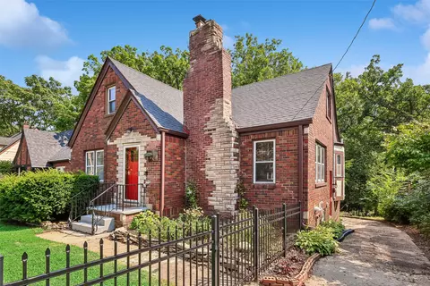 3816 Franklin Ave, Des Moines, IA 50310