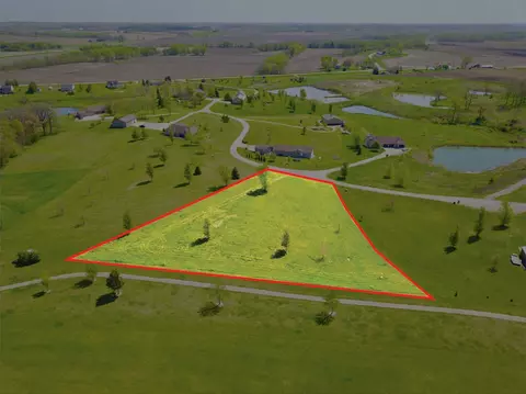 309 Hillside Dr, Lynnville, IA 50153