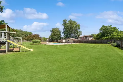 4260 Indianola Ave, Des Moines, IA 50320