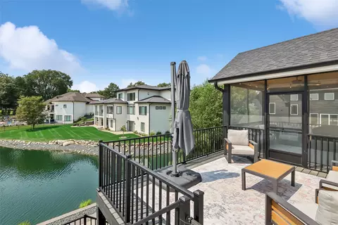 1025 Ford Ln, Waukee, IA 50263