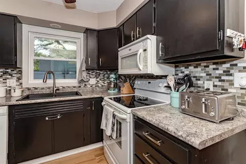Kitchen - 3220 Diamond St, Ames, IA 50010 photo 2 of 5