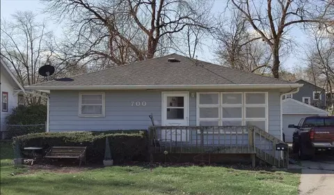 700 Creston Ave, Des Moines, IA 50315