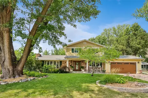3212 Vine St, West Des Moines, IA 50265