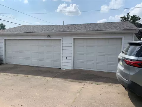 410 W Main St, Knoxville, IA 50138