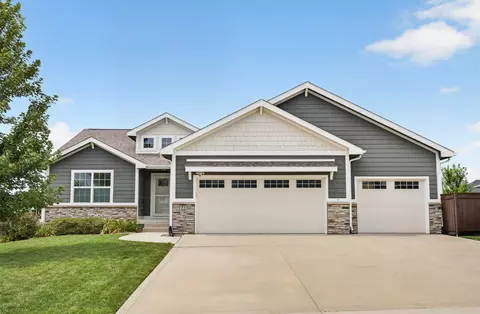1215 Warrior Run Dr, Norwalk, IA 50211