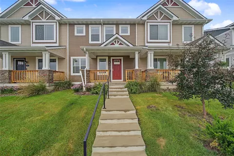 1291 S 91st St, West Des Moines, IA 50266