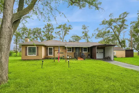 5645 SE 68th Pl, Carlisle, IA 50047