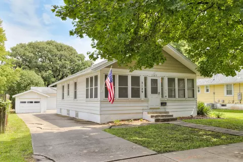 3129 SW 12th St, Des Moines, IA 50315