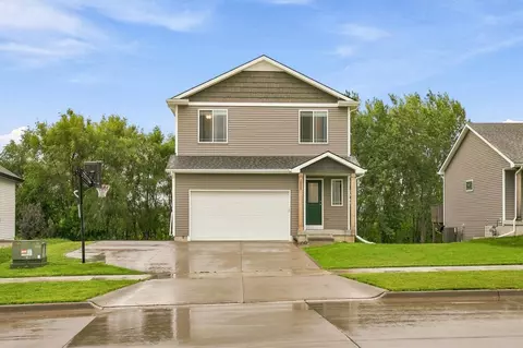 2505 Park Ridge Dr, Granger, IA 50109