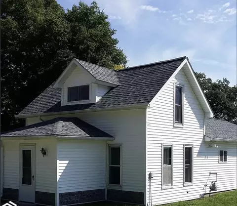 912 16th Ave, Eldora, IA 50627