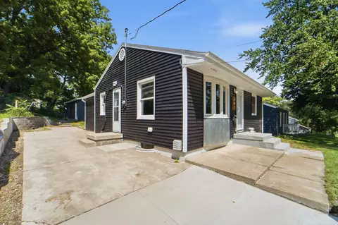 507 Davis Ave, Des Moines, IA 50315