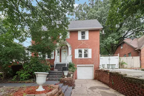 4051 12th St, Des Moines, IA 50313