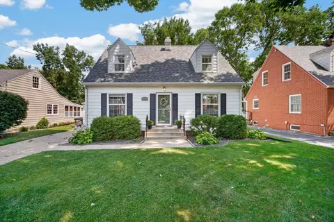 2803 47th St, Des Moines, IA 50310