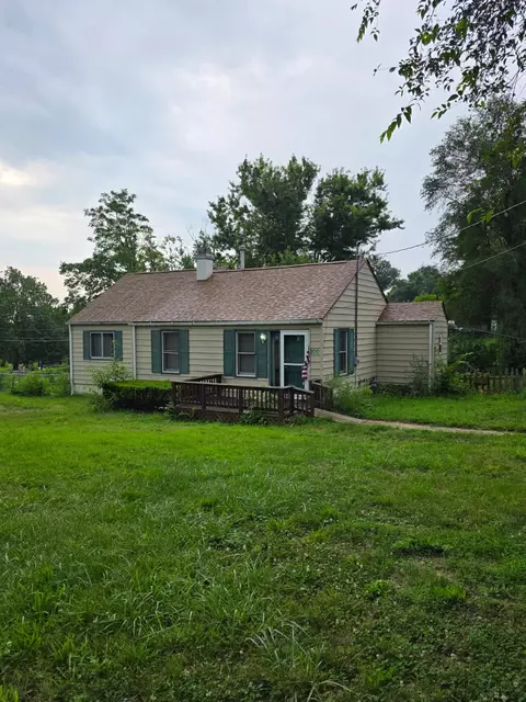 200 Maxwelton Dr, Des Moines, IA 50315