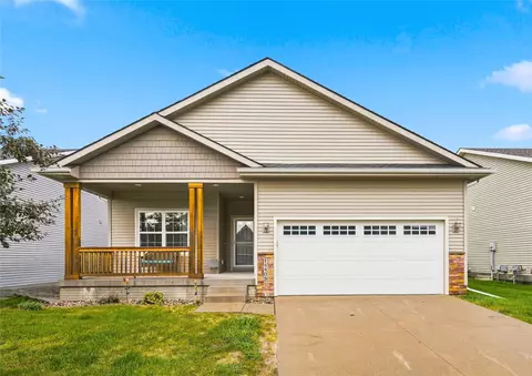 14405 Alpine Dr, Urbandale, IA 50323
