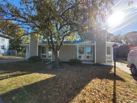 4613 SE 3rd Ct, Des Moines, IA 50315
