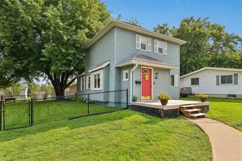 816 E Washington St, Winterset, IA 50273