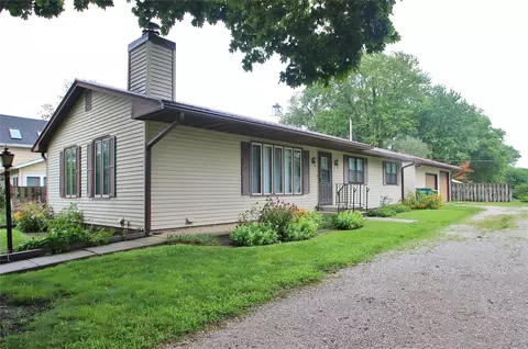 704 14th St, Dallas Center, IA 50063