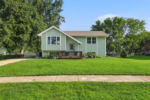 214 Spruce St, Norwalk, IA 50211