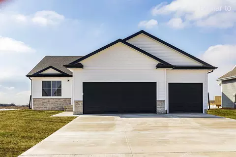 1634 22nd Ave SE, Altoona, IA 50009