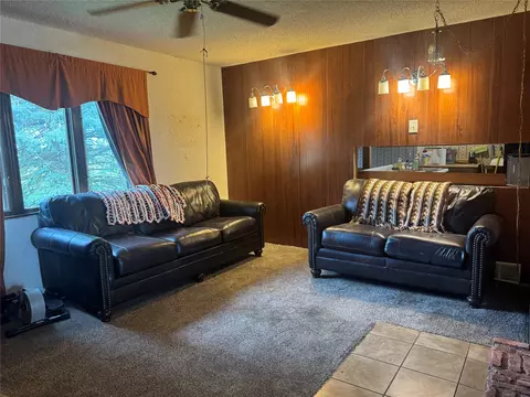Living - 1755 130th Ave, Murray, IA 50174 photo 1 of 2