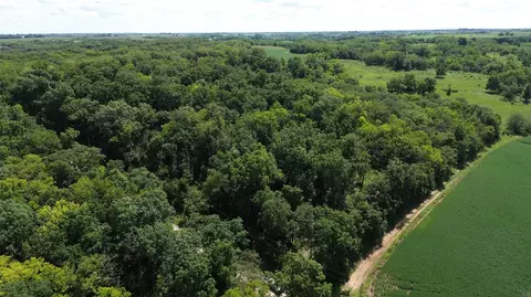 27346 580th St, Chariton, IA 50049