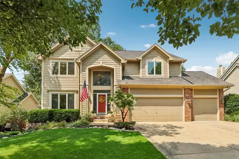 134 56th Pl, West Des Moines, IA 50266