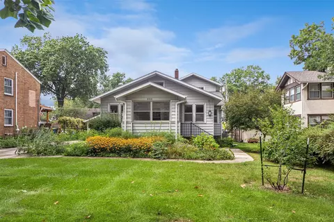 688 Polk Blvd, Des Moines, IA 50312
