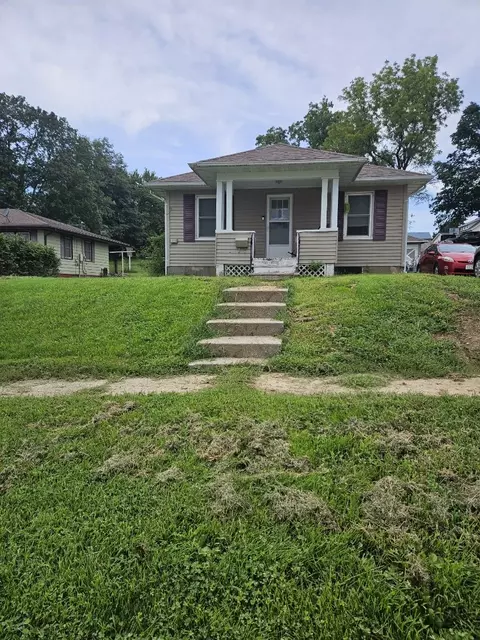 1103 Bluff St, Guthrie Center, IA 50115