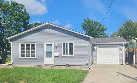 3503 SW 2nd St, Des Moines, IA 50315