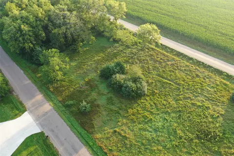 4618 Canfield Dr, Panora, IA 50216