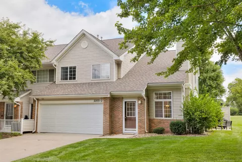2253 Grand Ave #2, West Des Moines, IA 50265