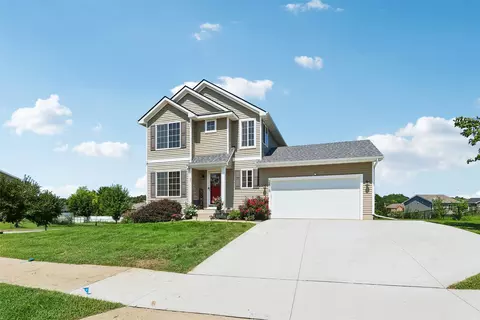 2818 Brockway Dr, Des Moines, IA 50320