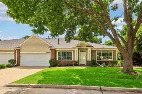 7610 Wistful Vista Dr #604, West Des Moines, IA 50266