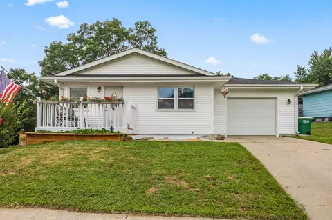 1001 S Buxton St, Indianola, IA 50125